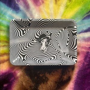 🐄Black and White Optical Illusion Cow Tray🐄